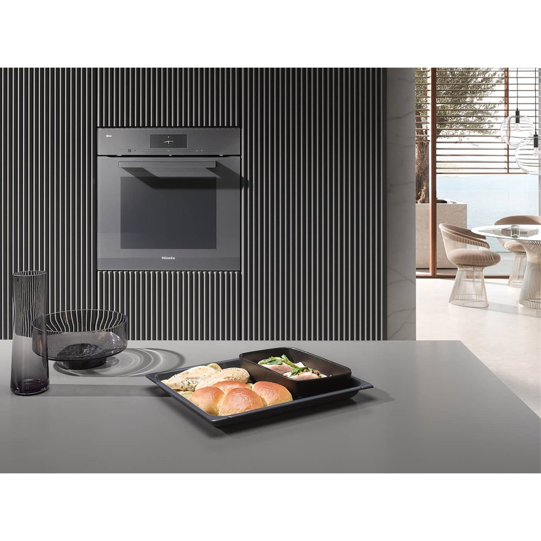 Miele 60cm Pyrolytic Dialog Oven with M Chef Cooking Modes Using Electro-Magnetic Waves Graphite Grey DO7860GG