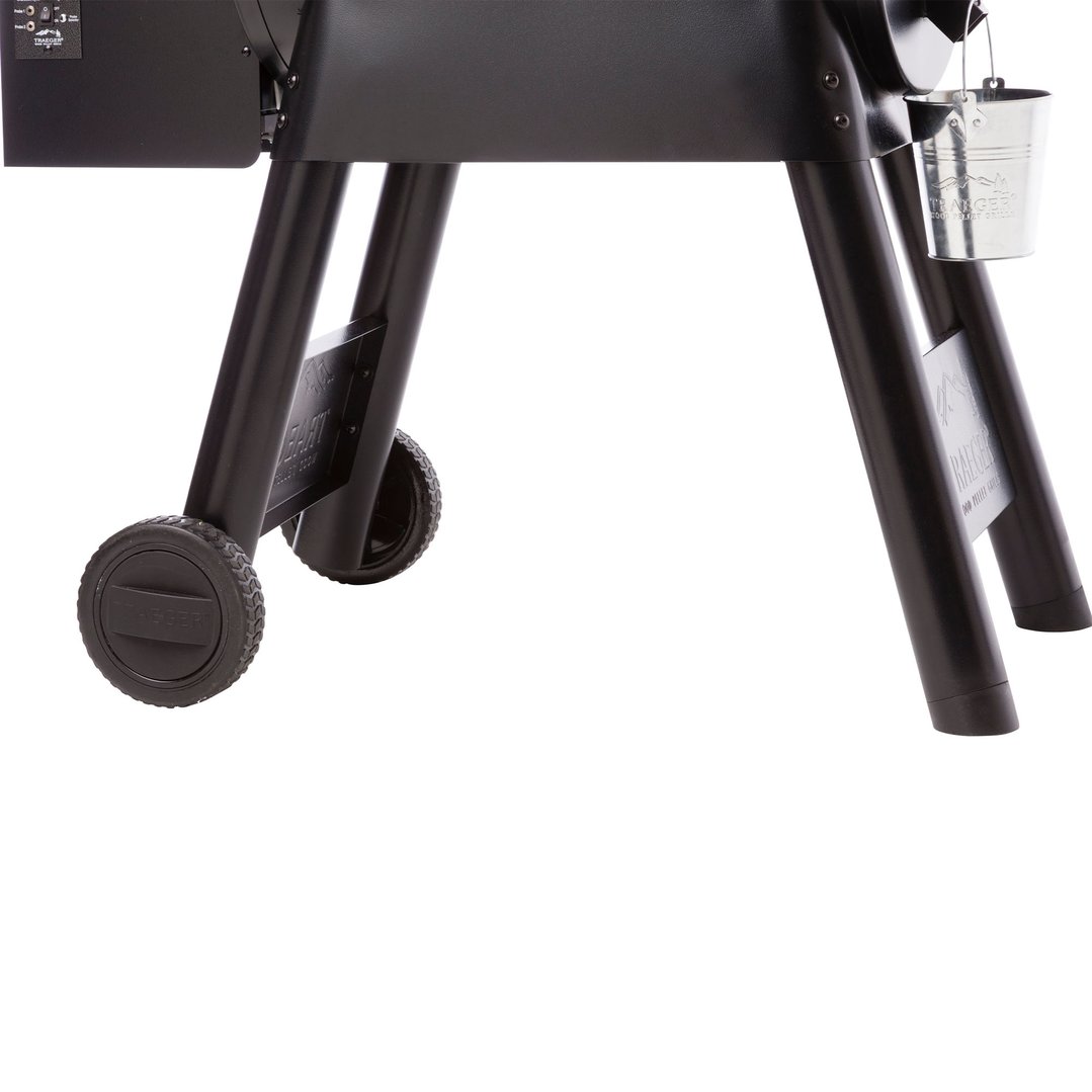 TRAEGER PRO 22 Pellet Gril/Smoker TFB57PUBA