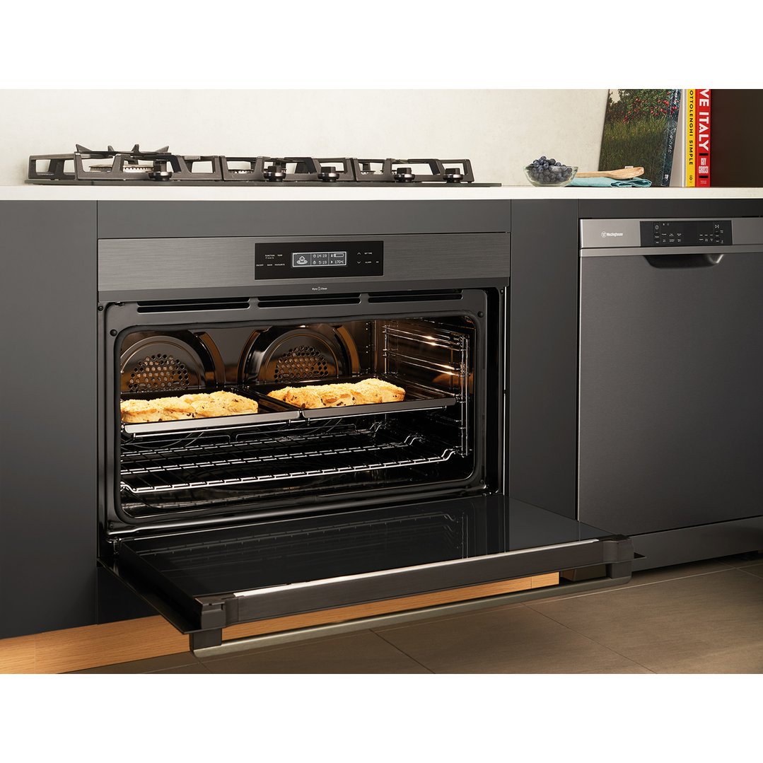 Westinghouse 90cm Pyrolytic Multifunction Oven WVEP917DSC