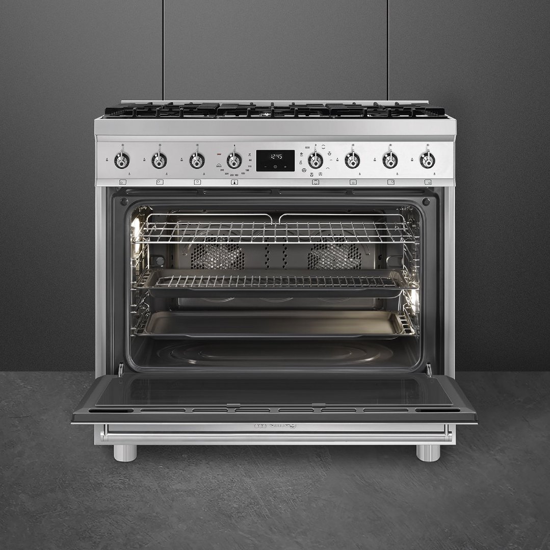 Smeg 90cm 6 Burner Classic Freestanding Pyrolytic Cooker Stainless Steel CSP9GMXA2