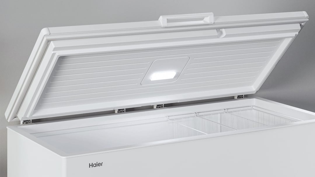 Haier 502L 300 Series Hybrid Chest Freezer White HCF520W