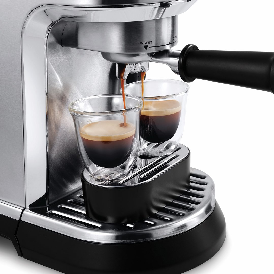 Delonghi Dedica Maestro Plus Manual Coffee Machine EC950M