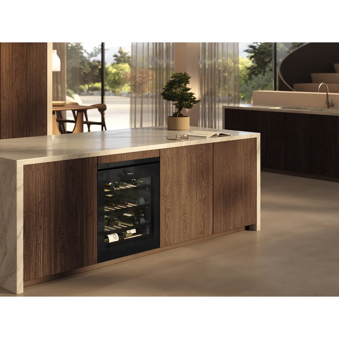 Miele 44 Bottle Single Zone Built-Under Wine Conditioning Unit Obsidian Black KWTUS7054F