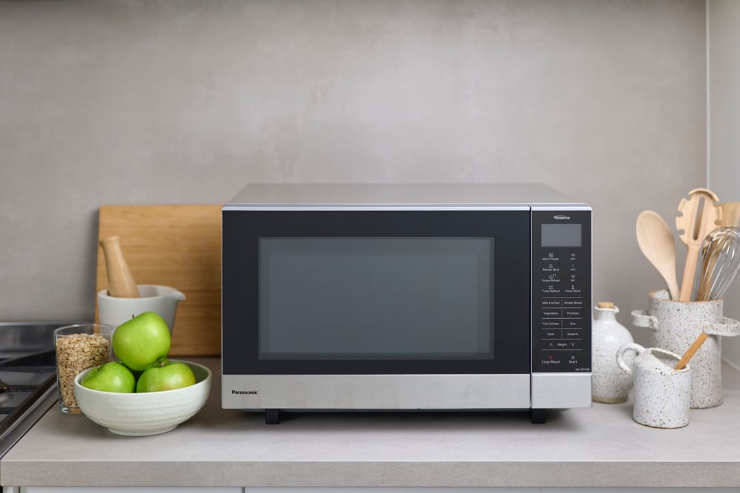 Panasonic 27L Flatbed Inverter Microwave NN-SF57QSQPQ