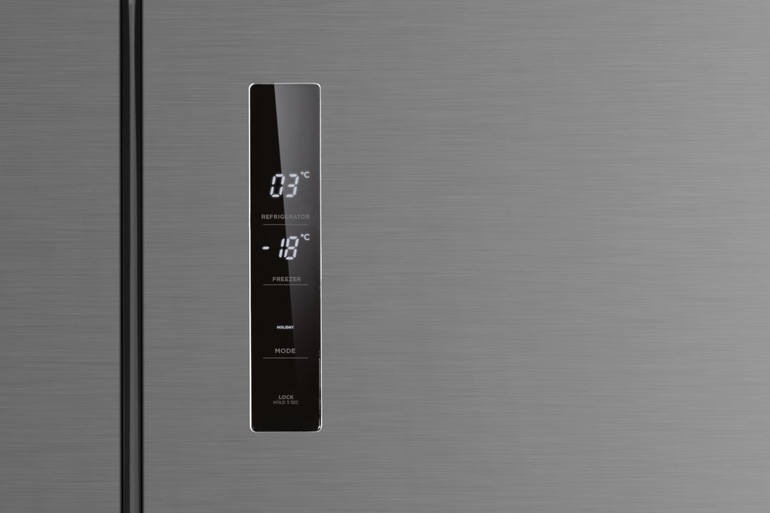 Westinghouse 496L French Door Refrigerator, Matte Charcoal Black WQE4900BA