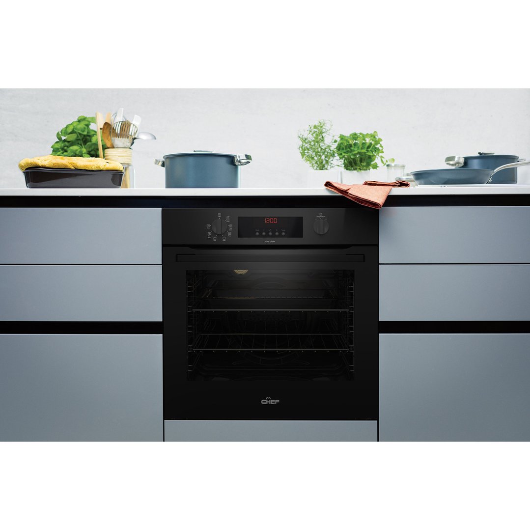 Chef Single Pyrolytic Oven Black. CVEP614DB