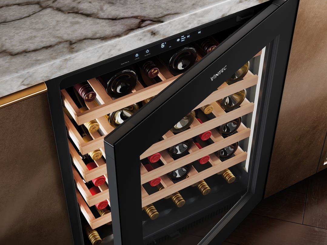 Vintec 41-Bottle Single Zone Wine Cabinet VWS820SCB-X