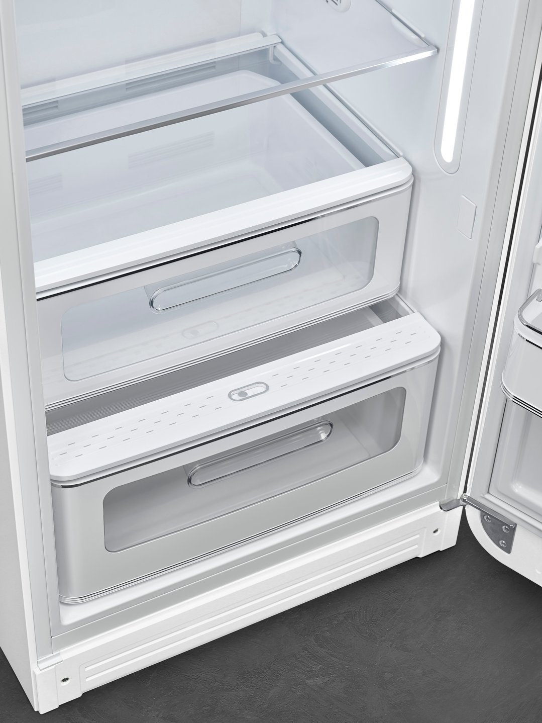 Smeg FAB 28 50’S Style Retro Refrigerator, Right Hand - White FAB28RWH5AU