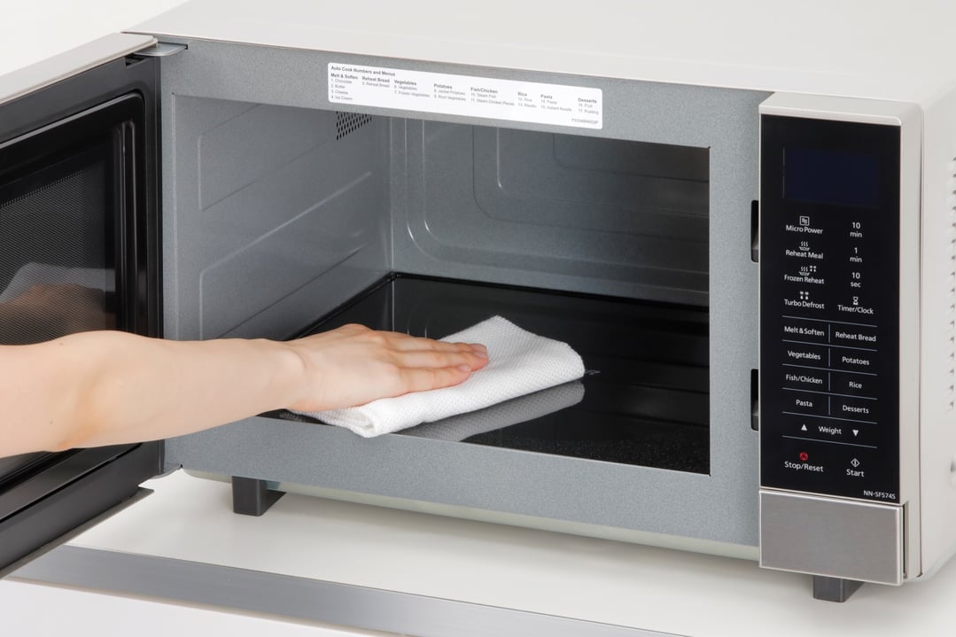 Panasonic 27L Flatbed Inverter Microwave NN-SF57QSQPQ