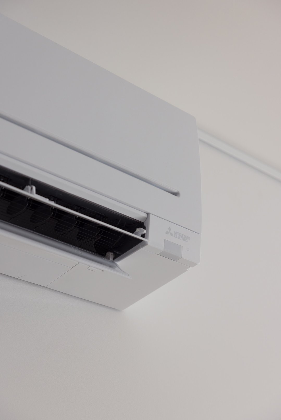 Mitsubishi Electric 7.1/8.0KW Inverter Split System Air Conditioner MSZAP71VGKD2KIT
