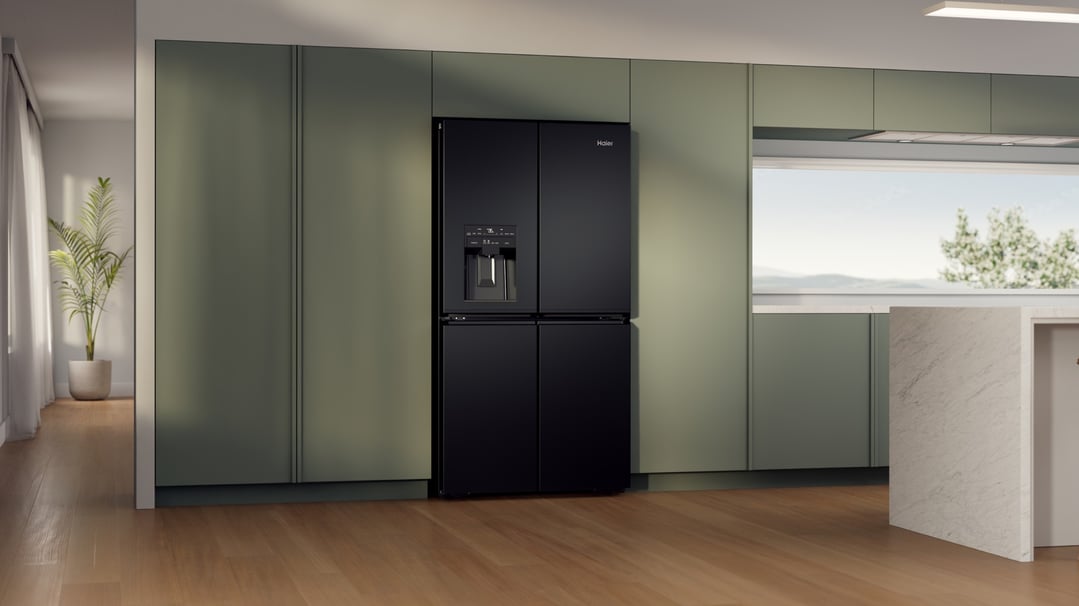 Haier 601L 600 Series Quad Door Refrigerator Freezer - Black HRF680YZC