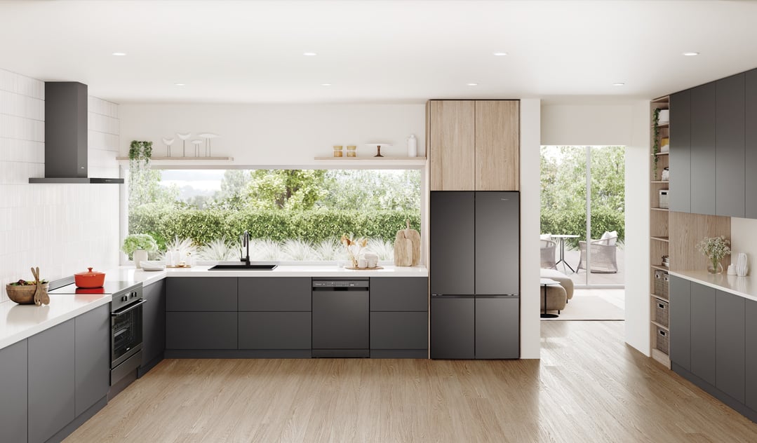 Westinghouse 547L Quad-Door Fridge - Matte Black WQE5400BD