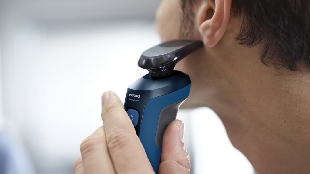 Philips Series 5000 Wet and Dry Electric Shaver S5466/17