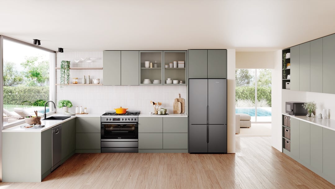 Westinghouse 564L Quad Door Fridge - Matte Charcoal Black WQE5600BB