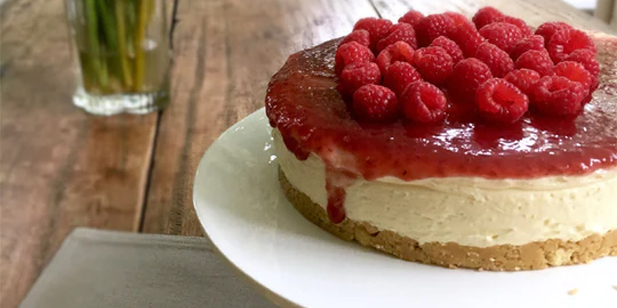 Lemon and Raspberry No-Bake Cheesecake