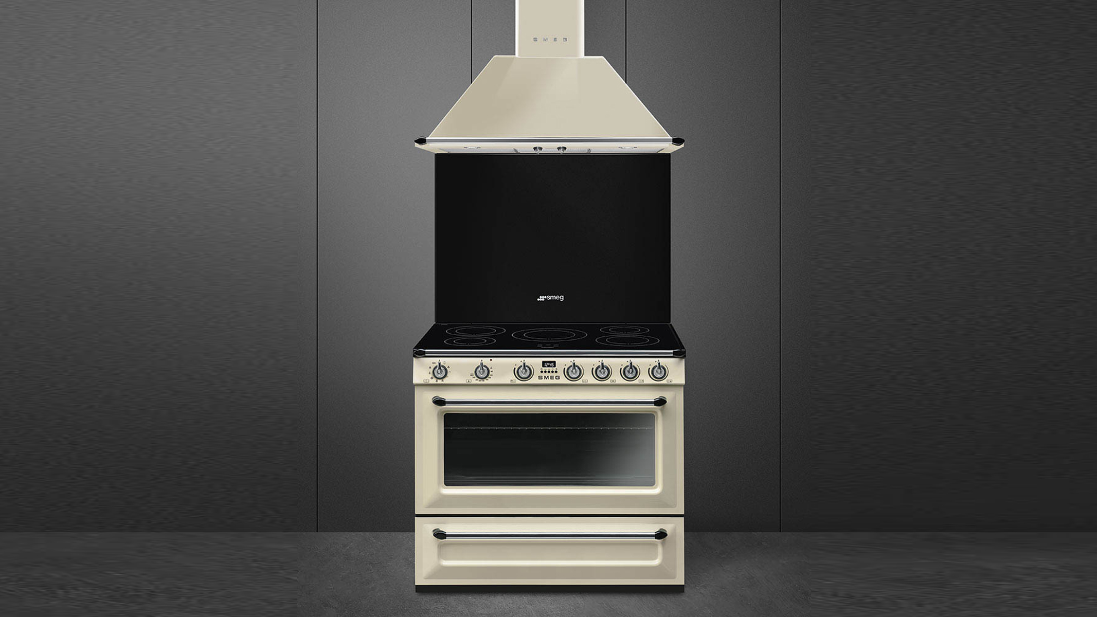 Smeg 90cm Victoria Freestanding Cooker with Induction Hob Cream TR90IP2