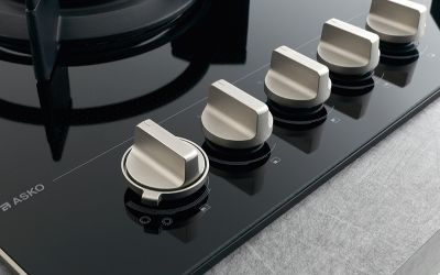 Removable knobs