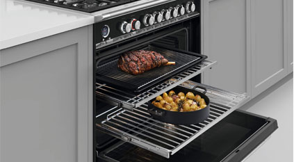 Large capacity oven